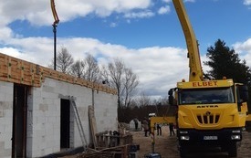 Betonowanie stropu świetlicy w Gościencinie. 2