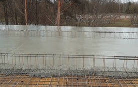 Betonowanie stropu świetlicy w Gościencinie. 3