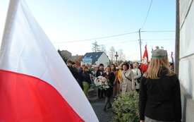 Włoszczowa oddała hołd ofiarom sowieckiej zbrodni i katastrofy prezydenckiego samolotu. 13