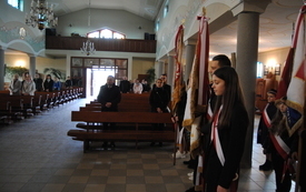 Włoszczowa oddała hołd ofiarom sowieckiej zbrodni i katastrofy prezydenckiego samolotu. 40