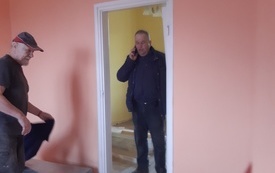 Remont organist&oacute;wki w Bebelnie na ukończeniu. 3