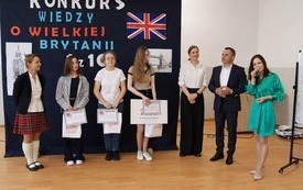 Powiatowy konkurs wiedzy o&nbsp;Wielkiej Brytanii pod nazwą "1 z&nbsp;10". 5