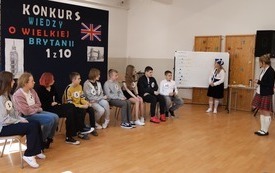 Powiatowy konkurs wiedzy o&nbsp;Wielkiej Brytanii pod nazwą "1 z&nbsp;10". 20