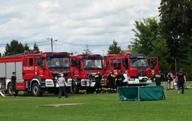 Gmine Zawody Sportowo -  Pożarnicze na stadionie OSiR we Włoszczowie 2 lipca 2023 r. 15