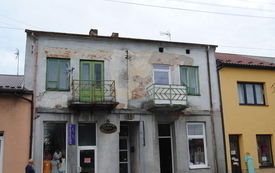 Kamienica pod nr 15 na włoszczowskim Rynku. 6