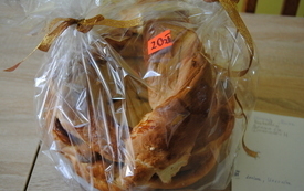 Przed kościołem parafialnym w nadchodzącą niedzielę na mieszkańc&oacute;w będą czekały ozdoby i wielkanocne przysmaki przygotowane przez uczni&oacute;w Szkoły Podstawowej w Bebelnie. 7