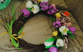 Przed kościołem parafialnym w nadchodzącą niedzielę na mieszkańc&oacute;w będą czekały ozdoby i wielkanocne przysmaki przygotowane przez uczni&oacute;w Szkoły Podstawowej w Bebelnie. 8