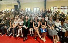 Tak wyglądało  przywitanie ze szkołą w gminnych plac&oacute;wkach. 21
