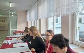 Obwodowa Komisja Wyborcza nr 4 przy ulicy Wiśniowej we Włoszczowie.