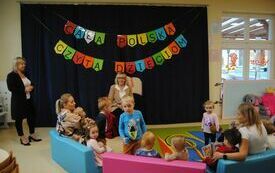 Bajki czytała dzieciom Ewa Kowalska. 3