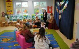 Bajki czytała dzieciom Ewa Kowalska. 5