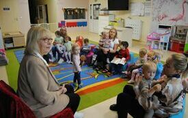 Bajki czytała dzieciom Ewa Kowalska. 8