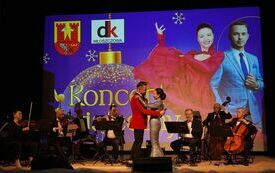 Wspaniała polska śpiewaczka operowa i operetkowa Grażyna Brodzińska była gwiazdą koncertu we Włoszczowie. 2