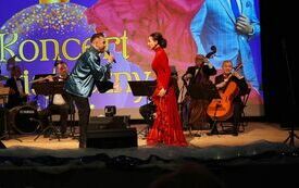 Wspaniała polska śpiewaczka operowa i operetkowa Grażyna Brodzińska była gwiazdą koncertu we Włoszczowie. 7