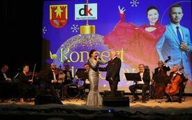 Wspaniała polska śpiewaczka operowa i operetkowa Grażyna Brodzińska była gwiazdą koncertu we Włoszczowie. 13