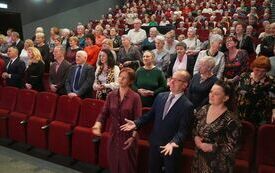 Wspaniała polska śpiewaczka operowa i operetkowa Grażyna Brodzińska była gwiazdą koncertu we Włoszczowie. 32