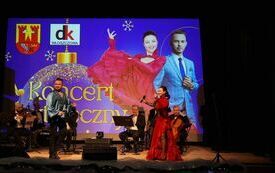 Wspaniała polska śpiewaczka operowa i operetkowa Grażyna Brodzińska była gwiazdą koncertu we Włoszczowie. 40