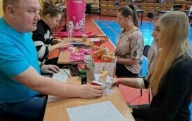 Włoszczowa 31 stycznia 2024r. Akcja oddawania krwi dla mateusza Śliwińskiego z Rząbca w hali OSiR.  34