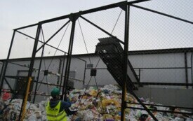 We Włoszczowie powstała wielka hala, z nowoczesną linią segregacji odpad&oacute;w.  31