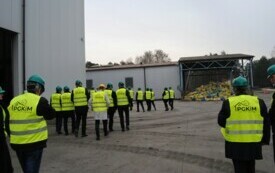 We Włoszczowie powstała wielka hala, z nowoczesną linią segregacji odpad&oacute;w.  32