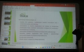 We Włoszczowie powstała wielka hala, z nowoczesną linią segregacji odpad&oacute;w.  78