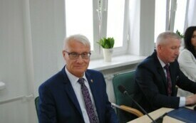 Pierwsza sesja nowej Rady Miejskiej we Włoszczowie. 15