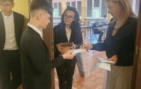 Egzamin &oacute;smoklasisty z matematyki w gminnych szkołach. 13