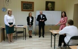 Egzamin &oacute;smoklasisty z matematyki w gminnych szkołach. 35