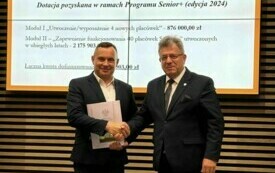 Przekazanie pieniędzy dla samorządu Włoszczowy w ramach rządowego programu Senior Plus. 3