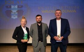 Zawodnicy, trenerzy i zaproszeni goście wsp&oacute;lnie świętowali 10-lecie istnienia klubu. 2