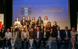 Zawodnicy, trenerzy i zaproszeni goście wsp&oacute;lnie świętowali 10-lecie istnienia klubu. 3