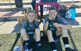 Zawodnicy, trenerzy i zaproszeni goście wsp&oacute;lnie świętowali 10-lecie istnienia klubu. 13