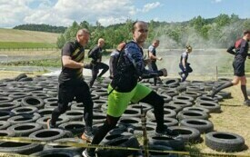 Sułtani Fitnessu to nieformalna grupa sportowa zrzeszająca miłośnik&oacute;w bieg&oacute;w z przeszkodami z Włoszczowy i okolic.  5