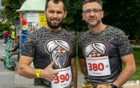 Sułtani Fitnessu to nieformalna grupa sportowa zrzeszająca miłośnik&oacute;w bieg&oacute;w z przeszkodami z Włoszczowy i okolic.  7
