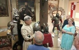 Parafianie Czarncy i Kurzelowa dziękowali 15 września za plony. 64