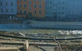Obraz Lądka-Zdroju po opadnięciu wielkiej wody poraża. &quot;Jądro ciemności&quot; zobaczyli niosący pomoc strażacy z Czarncy i Konieczna. 12