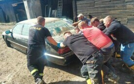 Obraz Lądka-Zdroju po opadnięciu wielkiej wody poraża. &quot;Jądro ciemności&quot; zobaczyli niosący pomoc strażacy z Czarncy i Konieczna. 15