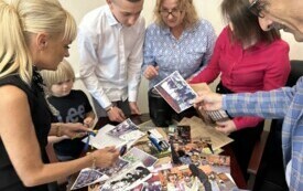 W kapsule czasu umieszczone zostaną przedmioty związane z działalnością szkoły, a także przesłania dla następnych pokoleń.  3