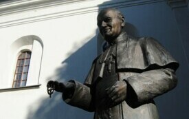 Pomnik Jana Pawła II we Włoszczowie. 1