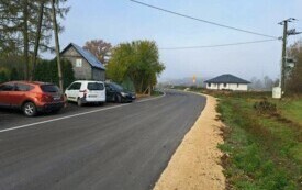 Zakończył się remont drogi powiatowej w Motycznie, w gminie Włsozczowa.  2