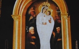 Kult maryjny we Włoszczowie na przestrzeni dziej&oacute;w w ikonografii.