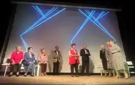 &quot;Randka w&nbsp;ciemno&quot; w&nbsp;wykonaniu włoszczowskiej Grupy Teatralnej Proscenium III. 21