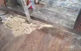 Od kilku tygodni trwa remont kurzelowskiej dzwonnicy. 5