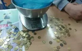 Uczniowie w Koniecznie wiedzą, że każdy grosz jest na wagę złota. 2