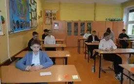 Trzeci dzień egzaminu &oacute;smoklasisty. 33