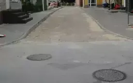 Remontowana ul. Kr&oacute;tka ze skrzyżowaniem z ul. Mickiewicza. 4