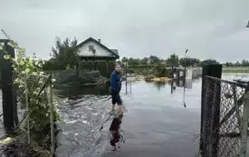 Mieszkańcy gminy Włoszczowa walczą z żywiołem. 1