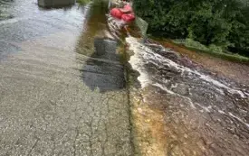 Mieszkańcy gminy Włoszczowa walczą z żywiołem. 6