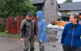 Mieszkańcy gminy Włoszczowa walczą z żywiołem. 67