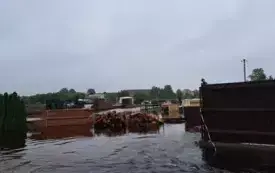 Mieszkańcy gminy Włoszczowa walczą z żywiołem. 71